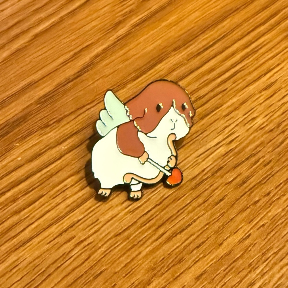 Women’s Accessories Cute Cupid Guinea Pig Metal Badge Kawaii Animal Enamel Pin